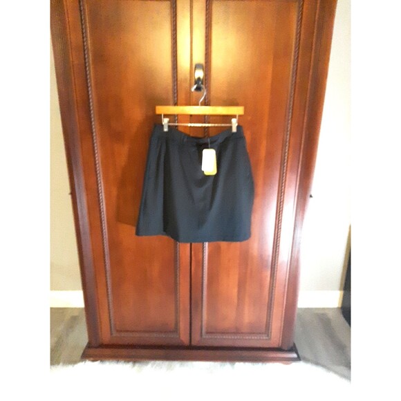 Yogipace NWT's Women's Size XXL Black Skort Pockets Stretch 50+Sun Protection... - Picture 1 of 9